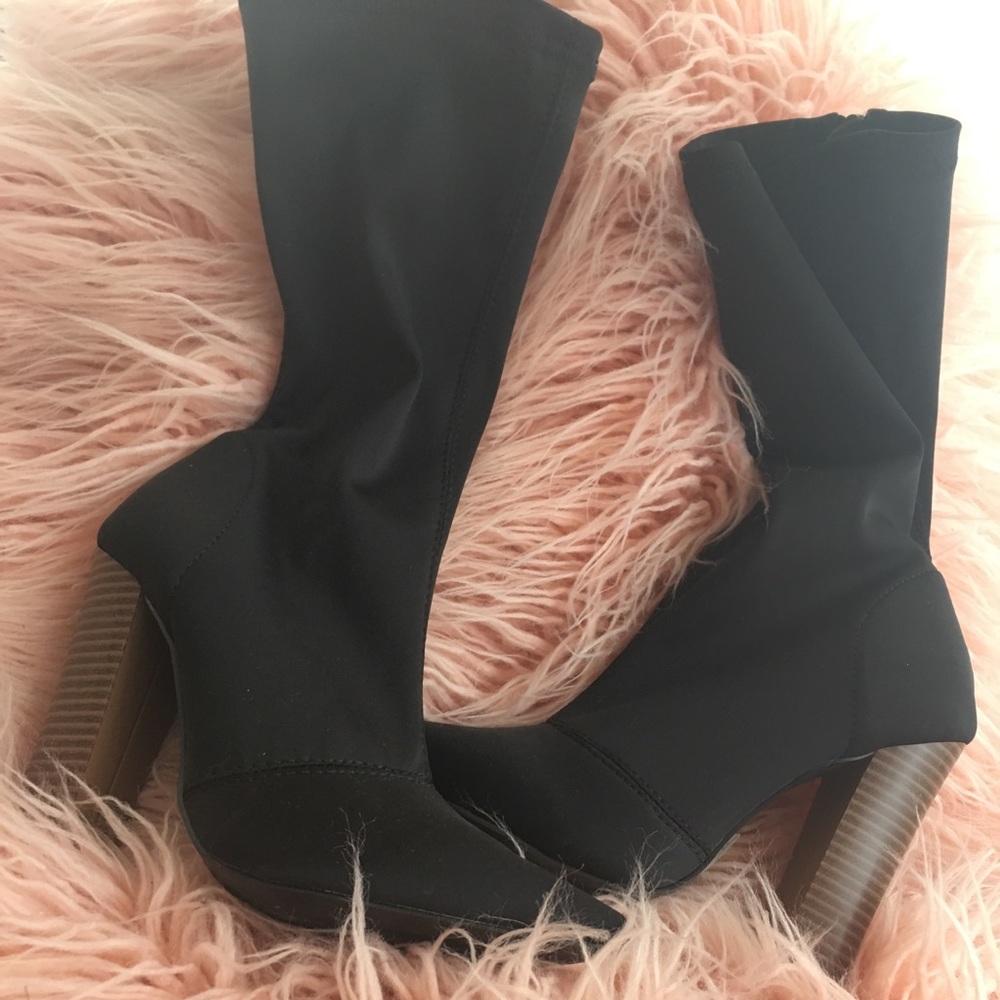 Windsor Black Booties with Chucky Wood Heel